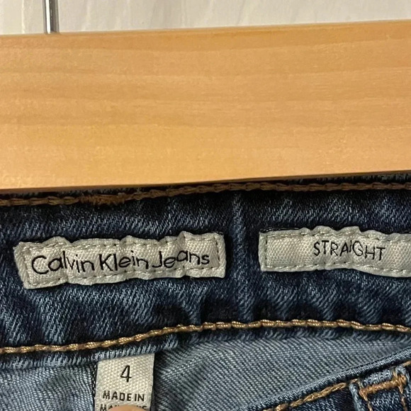 Women’s Calvin Klein Jeans Size 4 - Picture 3 of 8